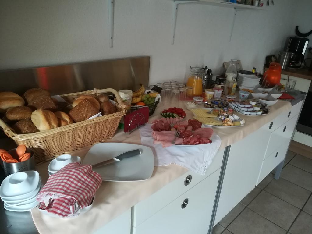Gastehaus Am Fels Hotel Altenahr Bagian luar foto