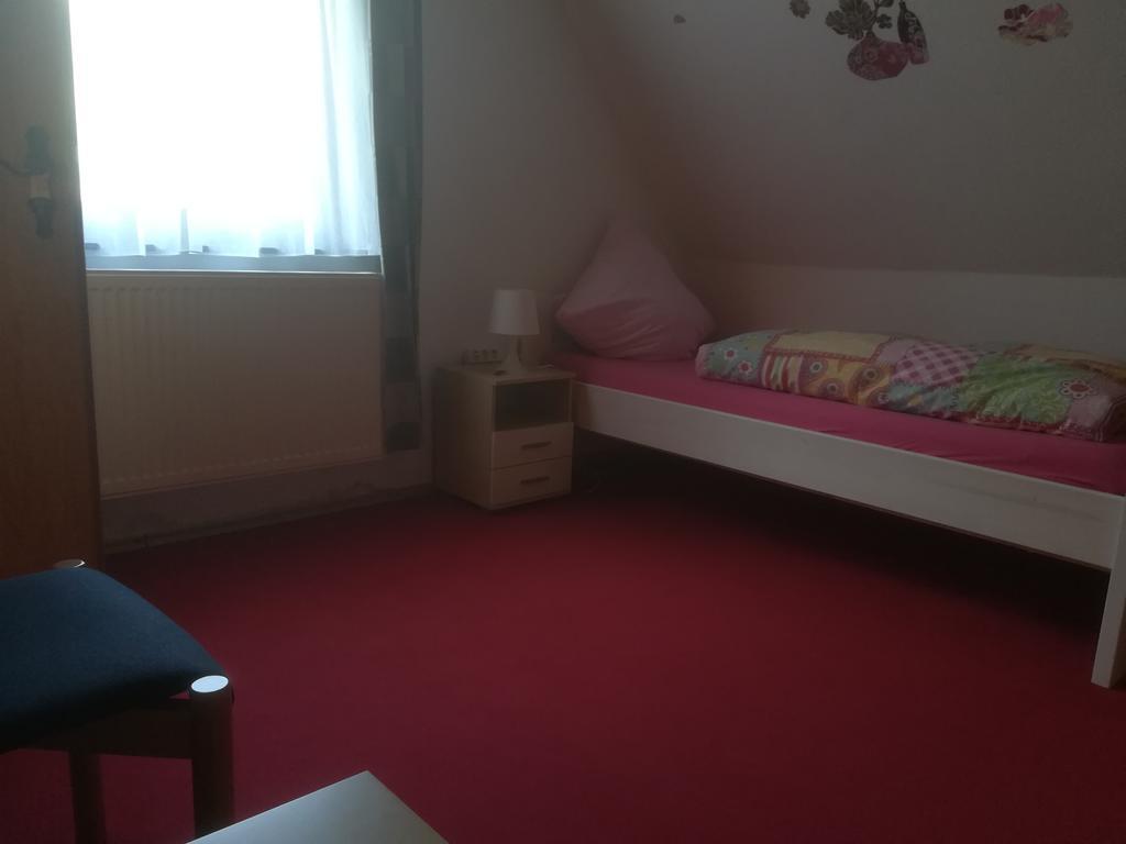 Gastehaus Am Fels Hotel Altenahr Bagian luar foto